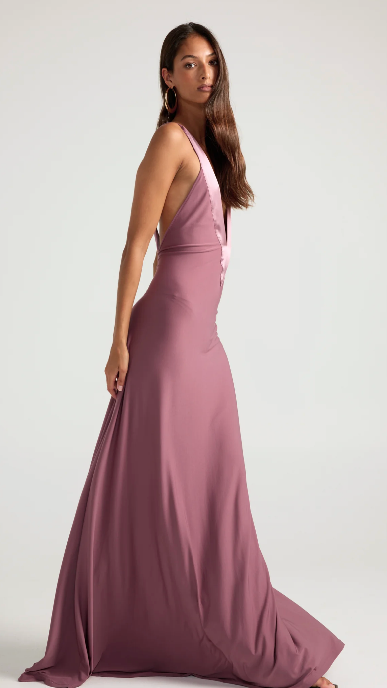 Ance Gria Rosa Gown